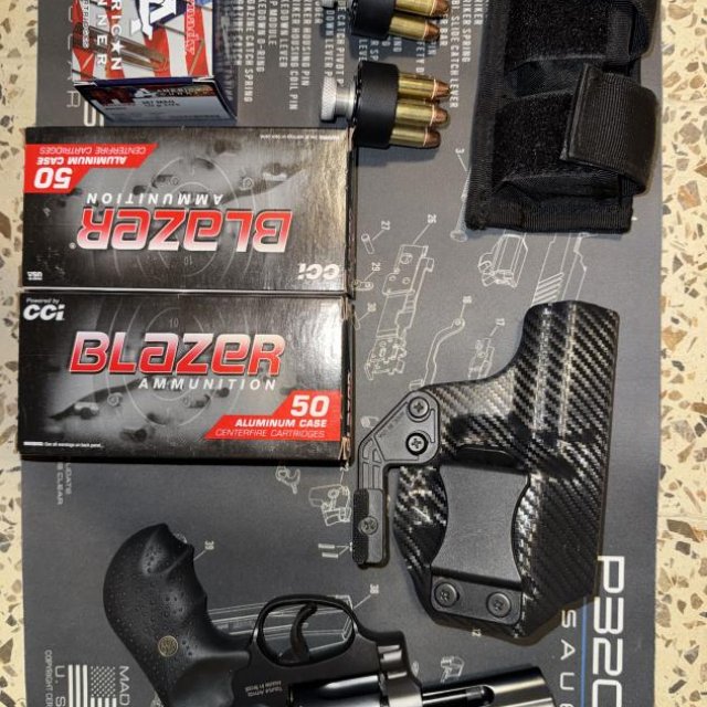 Se vende $400 Taurus Rossi RP63 3”