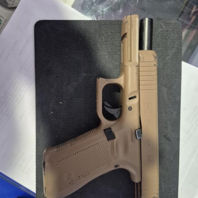 Glock 17 / con todo