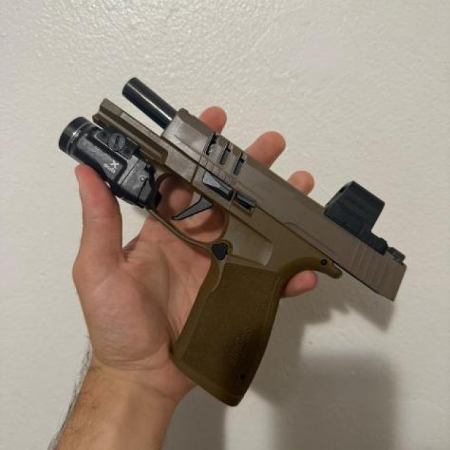 SIG Sauer P365 XMacro 9mm - Excelente condición