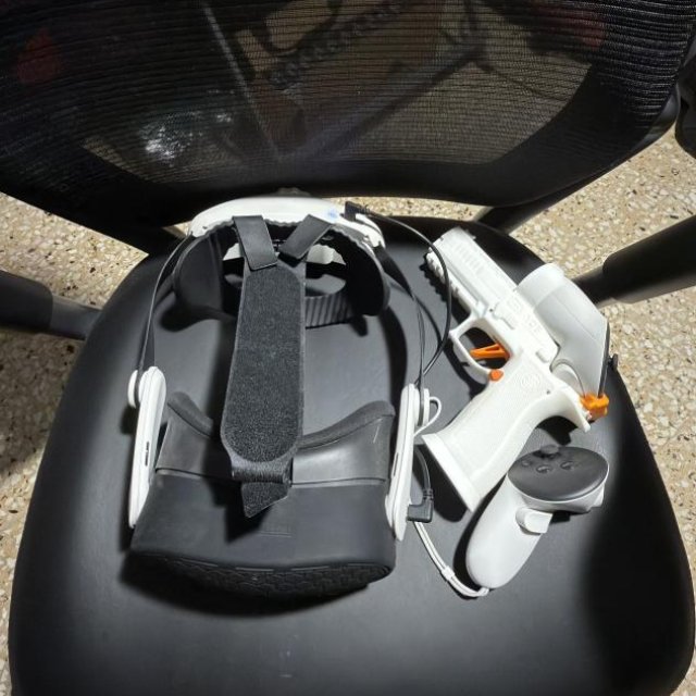 Meta Quest 3S + Ace vr Pistol + PCC