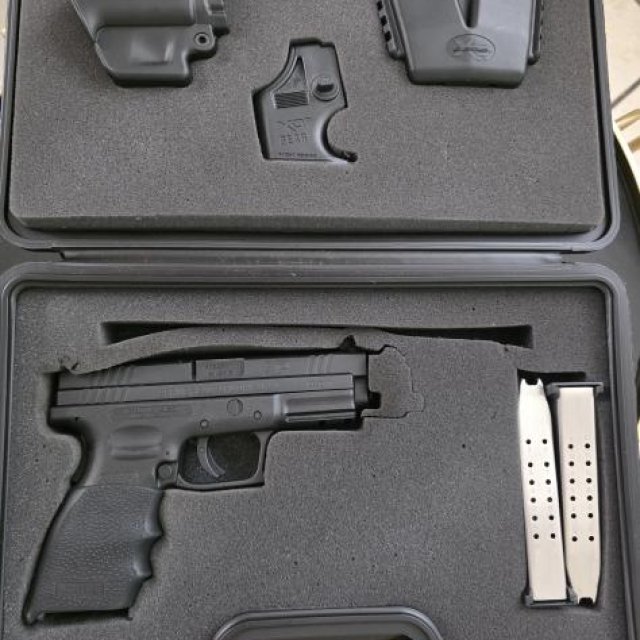Springfield XD9