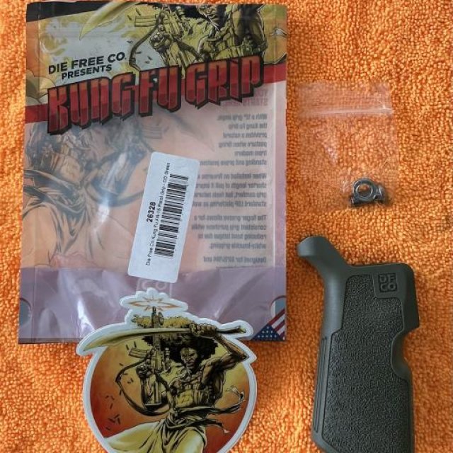 Die Free Co Kung Fu AR-15 Pistol Grip (NEW)