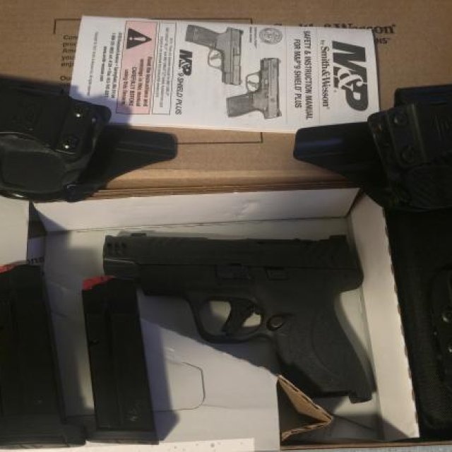 Smith & Wesson Shield Plus Performance Center CarryComp