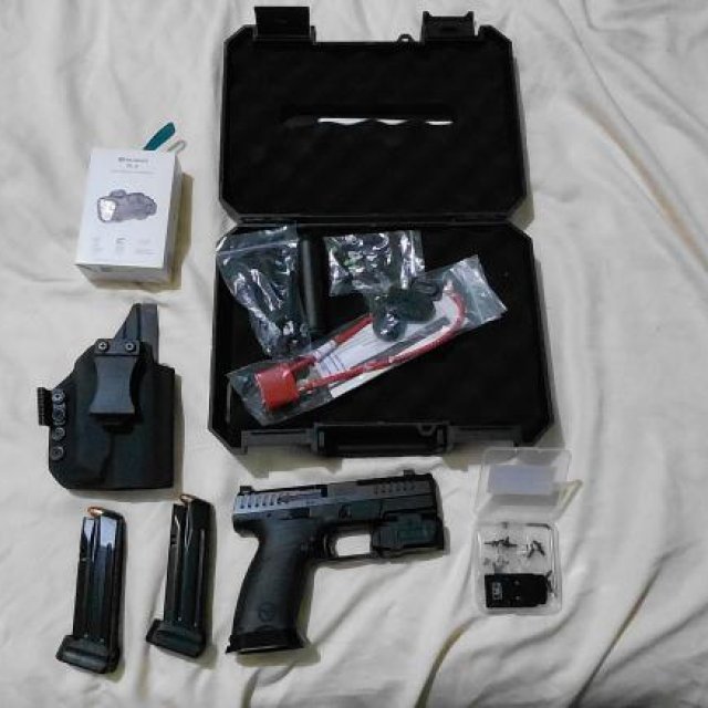 CZ P10C Ported y accesorios