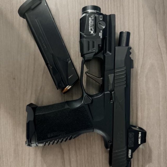 Sig Sauer P365 XMacro Comp