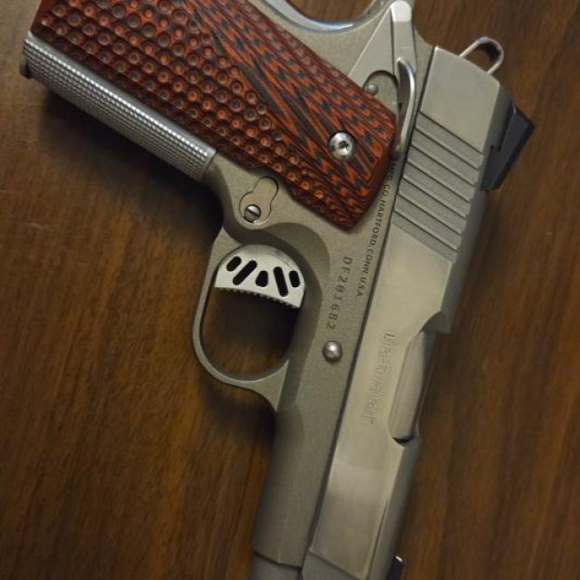 Colt Defender 1911