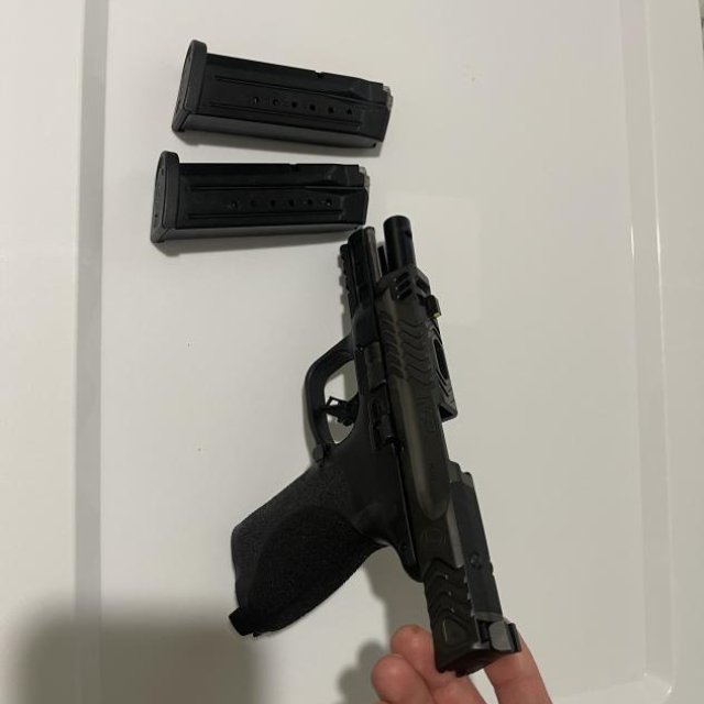 SW  M&P 9 2.0