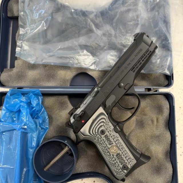 Beretta Model 92G Wilson Combat Compact Carry 9mm Nueva