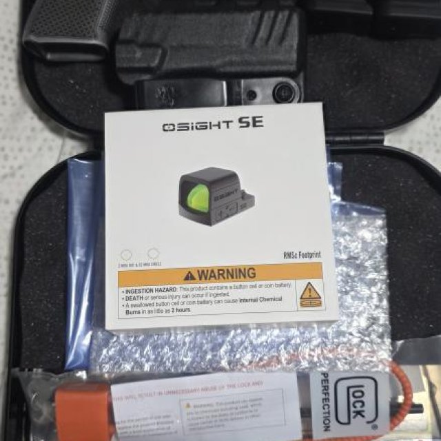 Se vende Glock 43X con 2 magazine de 15 de fabrica mira OSIGHT SE y Holster $750 comprador paga traspaso soy de arecibo