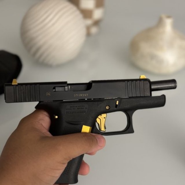 Glock 48 como nueva