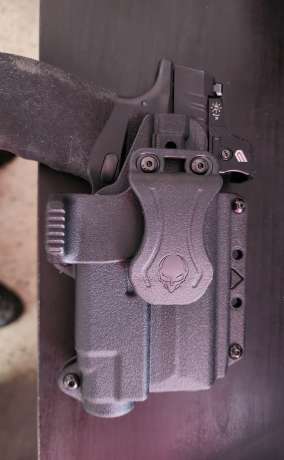 Hellcat pro holster con trl 7sub , Venta de Armas de fuego en PR
