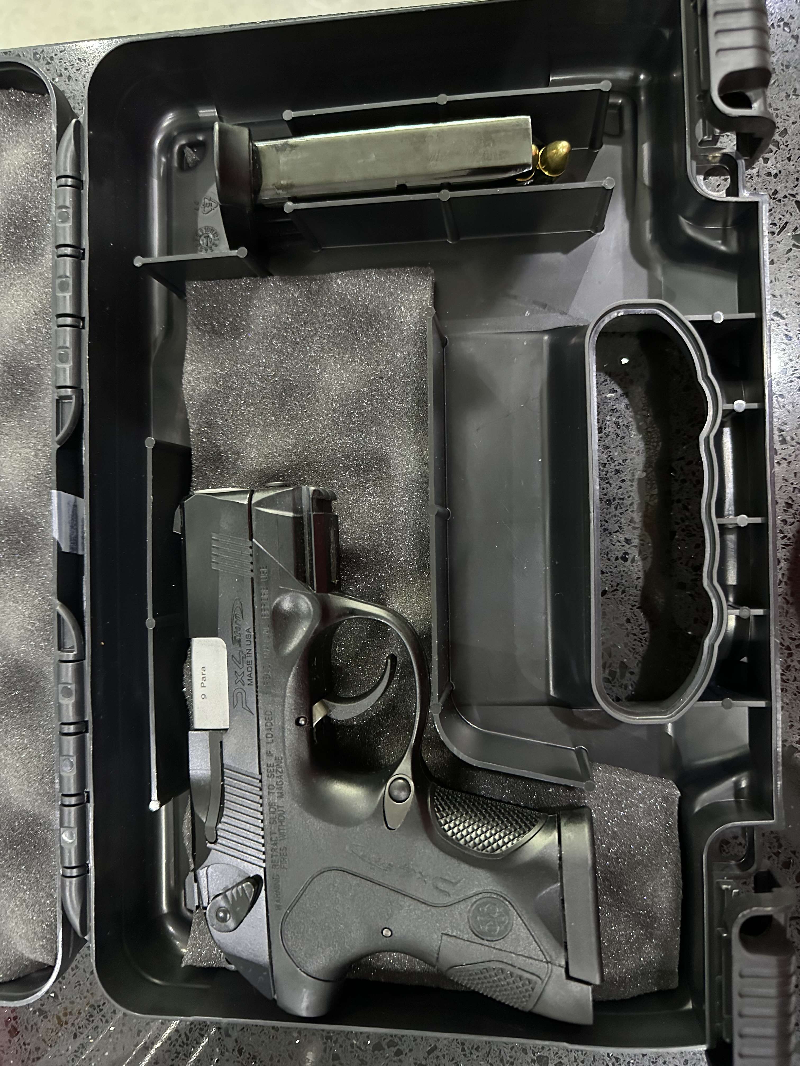 Beretta PX 4 Storm Compact 9mm, Armas de fuego en PR
