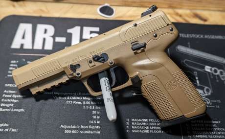 FN 5.7, Armas de fuego en PR