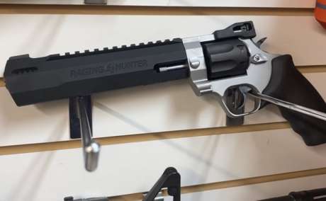 Raging Hunter 357 8” Venta o cambio , Venta de Armas de fuego en PR