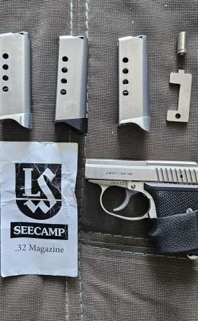 Seecamp .32 ACP, Armas de fuego en PR