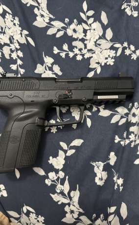 FN 5.7, Armas de fuego en PR