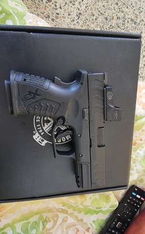 Se vende 9mm springfield nueva nueva , Venta de Armas de fuego en PR