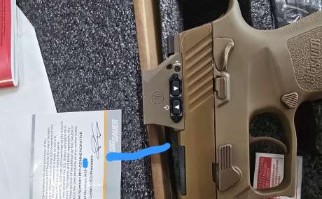 Sixsauer m17 conmemorativa , Venta de Armas de fuego en PR