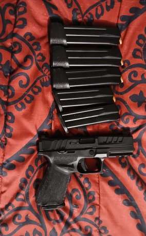 Vendo o Cambio , Venta de Armas de fuego en PR