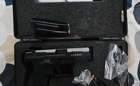 CZ P-10 S (sub compacta) calibre 9mm , Venta de Armas de fuego en PR