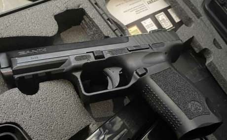 Canik sf9 9mm COMO NUEVA , Venta de Armas de fuego en PR