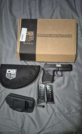 DiamondBack  DB9 G4  $250 omo comprador paga traspaso , Venta de Armas de fuego en PR