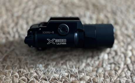 SureFire X300U-B WeaponLight , Venta de Armas de fuego en PR
