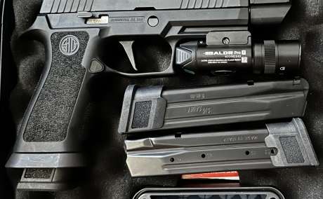 SIGSAUER P320 COMPAC NAVY SEAL EDITION , Venta de Armas de fuego en PR