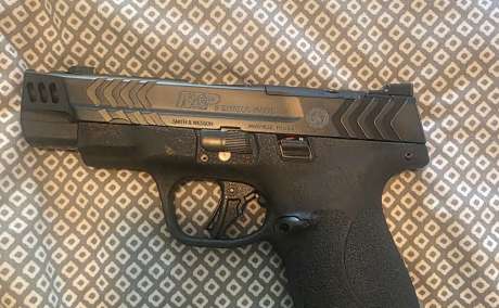 Se vende M&P shield plus compensada , Venta de Armas de fuego en PR