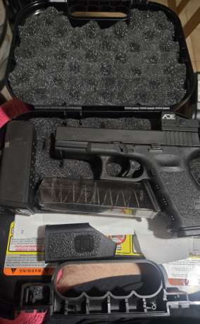 Glock 19,  9mm,,,3 magazines , Venta de Armas de fuego en PR