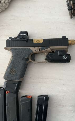 Custom Glock 19 9mm , Venta de Armas de fuego en PR