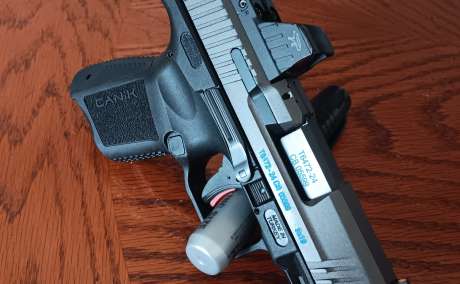 Pistola canik, Armas de fuego en PR
