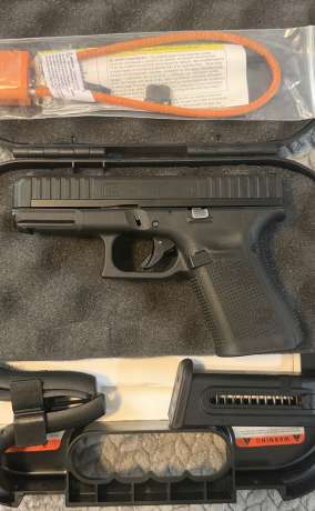 Glock 44 calibre .22 prácticamente nueva. SOLO CAMBIO por algo que me guste , Venta de Armas de fuego en PR