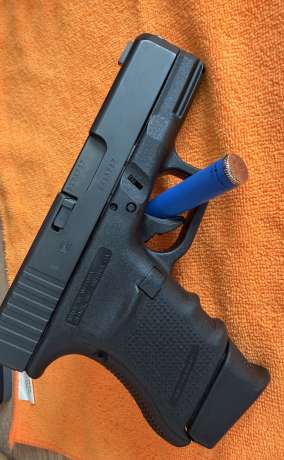 Glock 10mm generación 4 nueva miras nocturnas tres magazines $600, Armas de fuego en PR