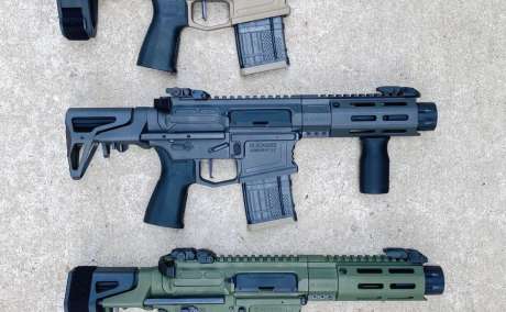 Pistol blackbird bantam color wolf grey muchos extras, Venta de Armas de fuego en PR