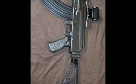 Ak47  zastaba, Armas de fuego en PR