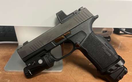 X Macro, Venta de Armas de fuego en PR