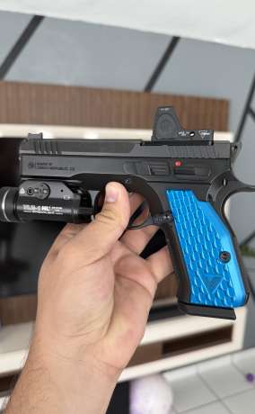 Cz shadow 2 compact, Armas de fuego en PR