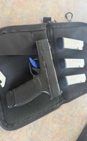 Hellcat, Venta de Armas de fuego en PR