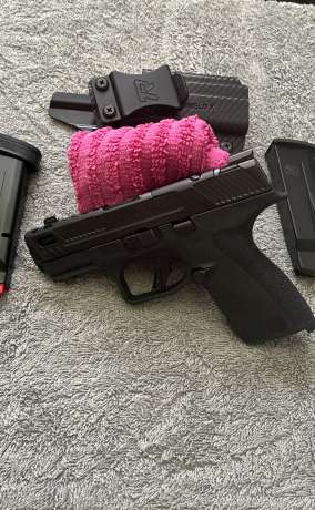 Smith and Wesson M&P Shield X preformence  Center Comp *****Accesorios para diferente armas  detalles y precios en la info., Venta de Armas de fuego en PR