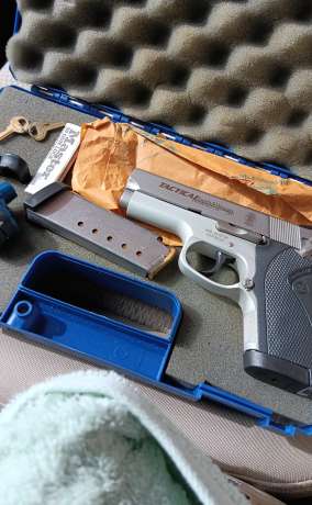 Pistola S&W modelo 4513 , Venta de Armas de fuego en PR