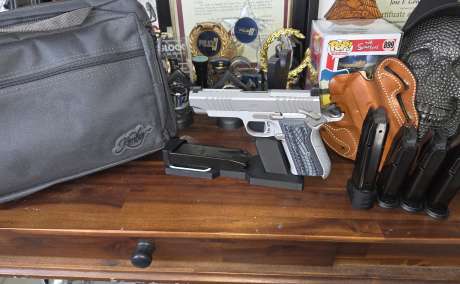 kimber modelo KDS9C  9MM 5 cargadores bulto Nueva Nuca disparada $1,350 omejor Oferta , Venta de Armas de fuego en PR