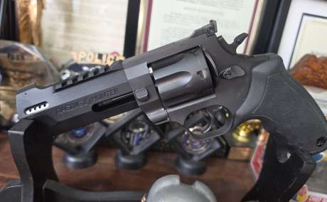 Taurus Revolver 357 y 38 modelo RAGING HUNTER, Armas de fuego en PR