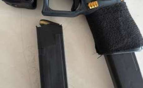 Glock 23 .40 5ta gen detalles de pintura, Venta de Armas de fuego en PR