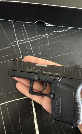 Se vende DiamonBack DB9 gen4 9mm 1 mag de 6 rnds, Venta de Armas de fuego en PR