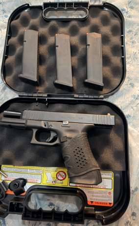 Glock 17 5ta gen  fulll size, Venta de Armas de fuego en PR