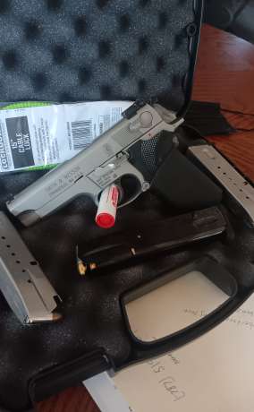Pistola S&amp;W modelo 5906, Armas de fuego en PR