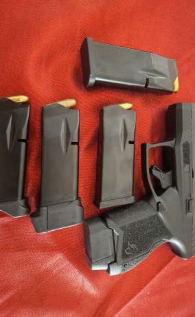 La cambio, Venta de Armas de fuego en PR