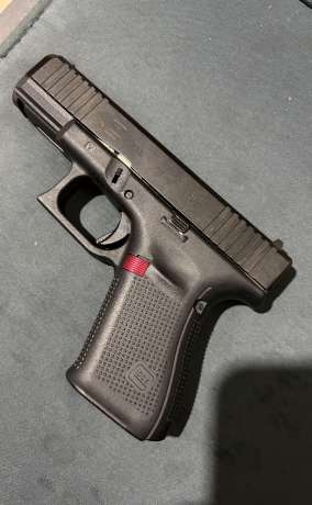 Glock 19v poco uso bien nueva , Venta de Armas de fuego en PR