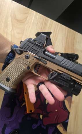 Sig sauer P211 sin accesorios, Armas de fuego en PR